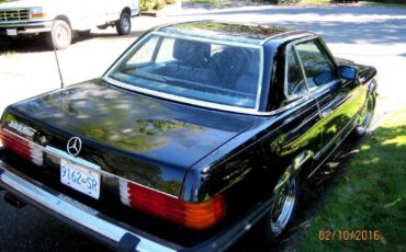 Mercedes-benz-1983-black-3