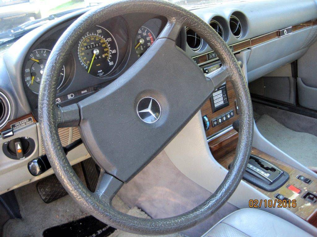 Mercedes-benz-1983-black-4