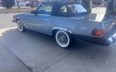 Mercedes-benz-1983-blue-11