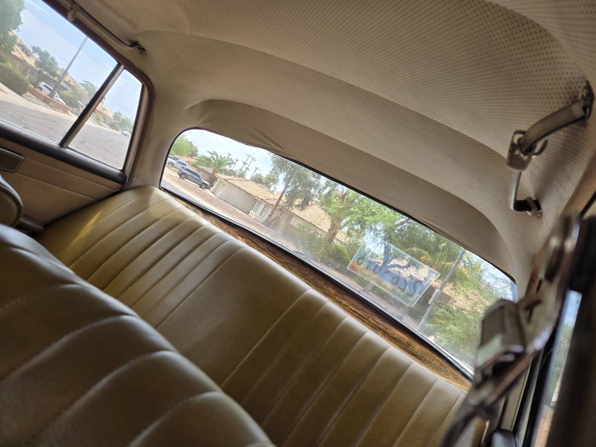 Mercedes-benz-200d-diesel-1967-1
