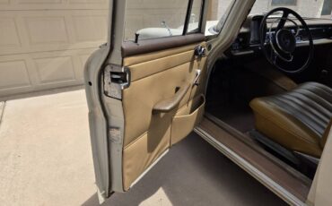 Mercedes-benz-200d-diesel-1967-2