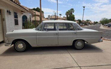 Mercedes-benz-200d-diesel-1967