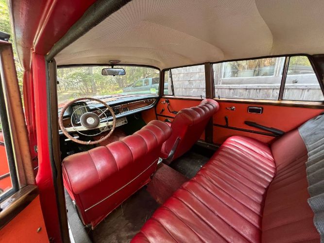 Mercedes-benz-220b-1961-RedBlack-15