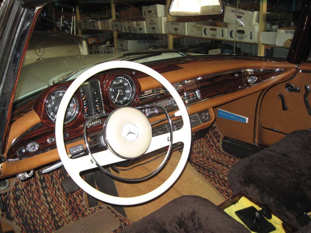 Mercedes-benz-220se-coupe-1966-white-4
