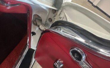Mercedes-benz-230sl-1966-WhiteBlack-Top-Red-30