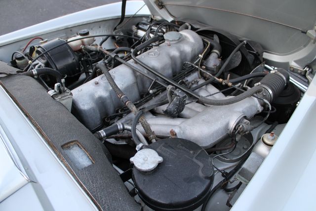 Mercedes-benz-230sl-1967-Silver-Blue-31