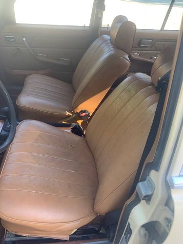 Mercedes-benz-240d-1976-Yellow-13
