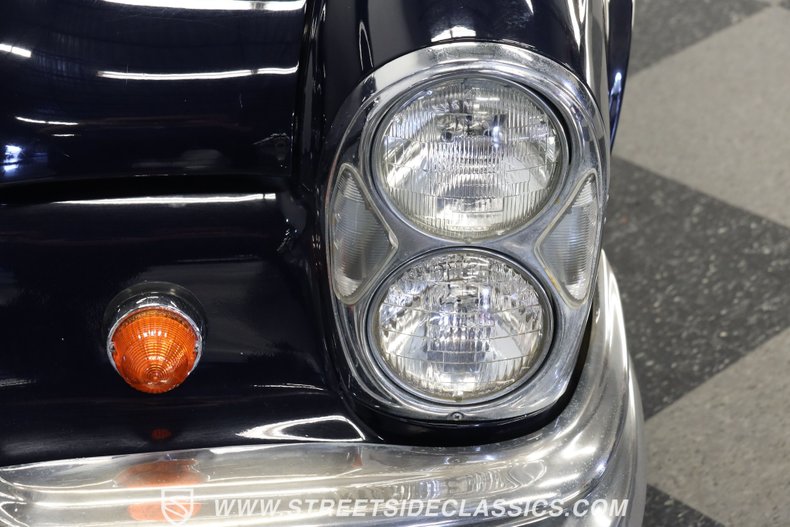 Mercedes-benz-250se-1966-Dark-Blue-Tan-27
