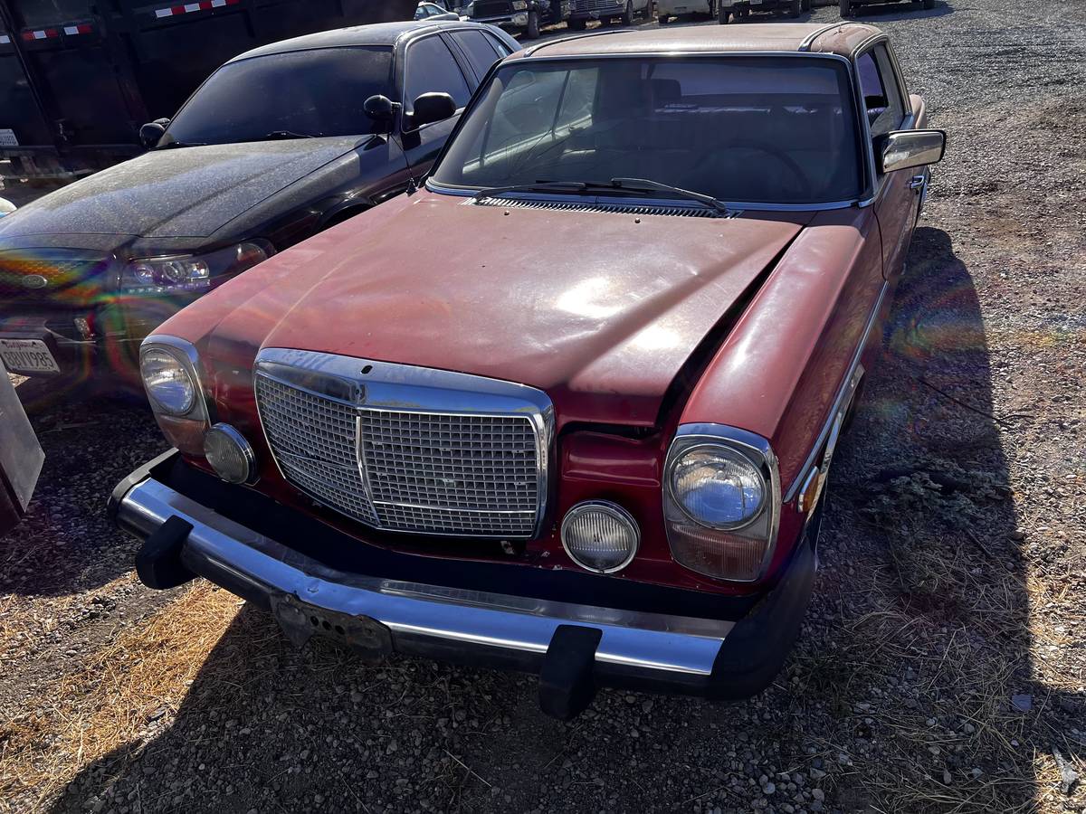 Mercedes-benz-280-c-1974