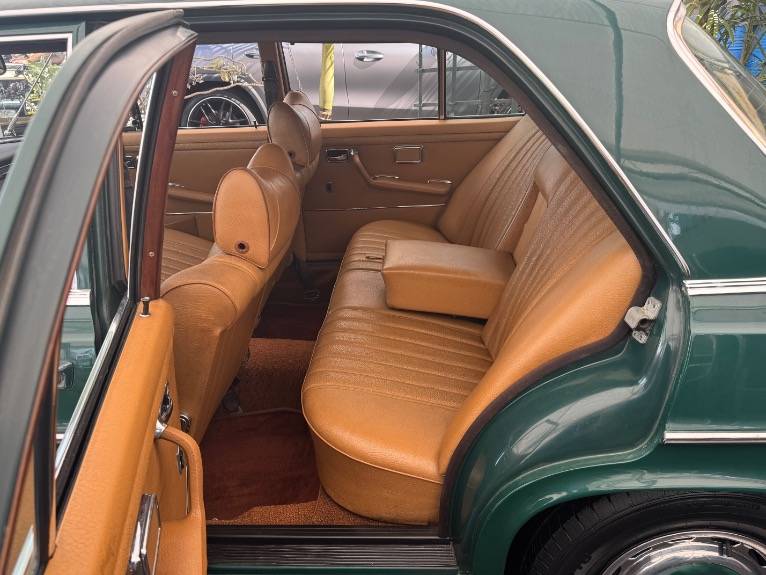Mercedes-benz-280-class-1972-15