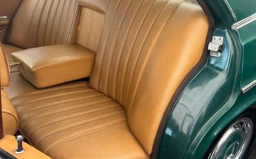 Mercedes-benz-280-class-1972-21