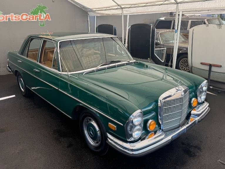 Mercedes-benz-280-class-1972-5