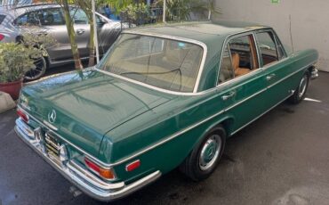 Mercedes-benz-280-class-1972-9