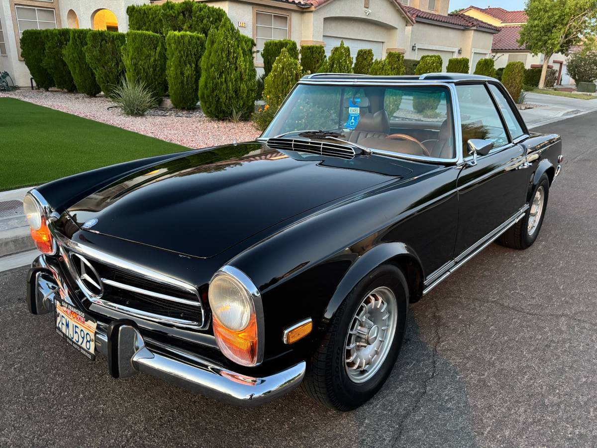 Mercedes-benz-280-sl-1971-black-20