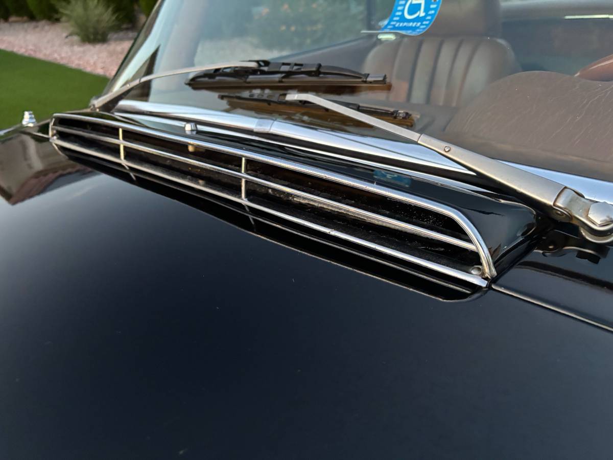 Mercedes-benz-280-sl-1971-black-4