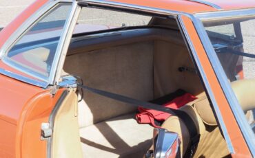 Mercedes-benz-280-sl-1980-orange-14