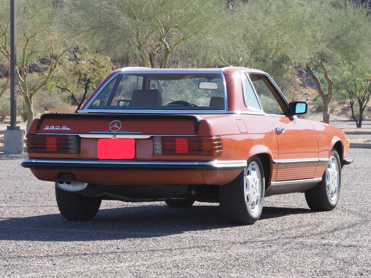 Mercedes-benz-280-sl-1980-orange-7