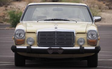 Mercedes-benz-280c-1974-yellow-1