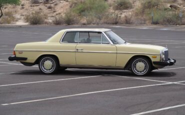 Mercedes-benz-280c-1974-yellow-8