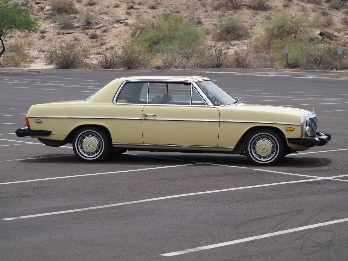 Mercedes-benz-280c-1974-yellow-8