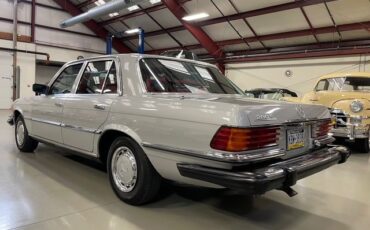 Mercedes-benz-280s-1975-13