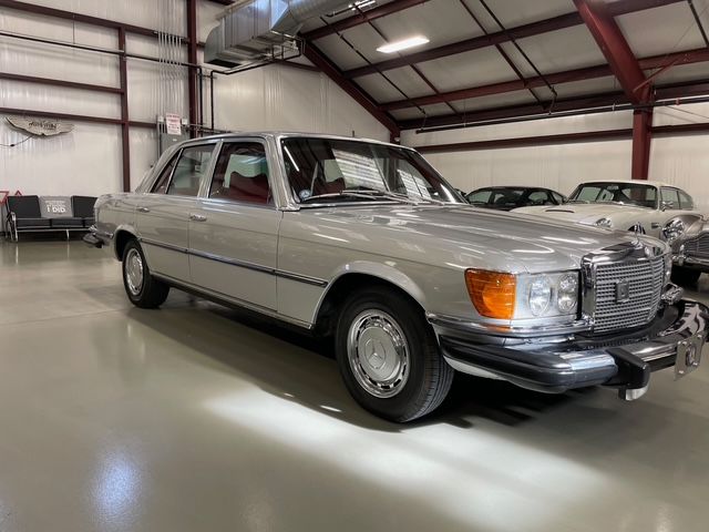 Mercedes-benz-280s-1975-15