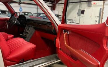 Mercedes-benz-280s-1975-3