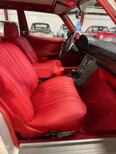 Mercedes-benz-280s-1975-4