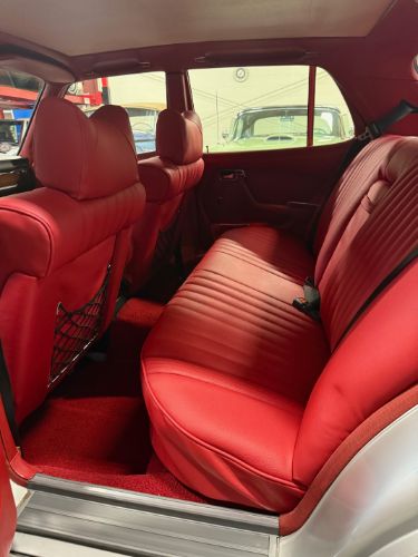 Mercedes-benz-280s-1975-7