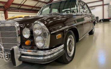 Mercedes-benz-280se-1969-Brown-Black-12