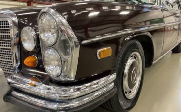 Mercedes-benz-280se-1969-Brown-Black-13