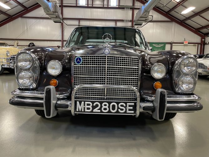 Mercedes-benz-280se-1969-Brown-Black-18
