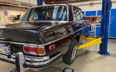 Mercedes-benz-280se-1969-Brown-Black-22