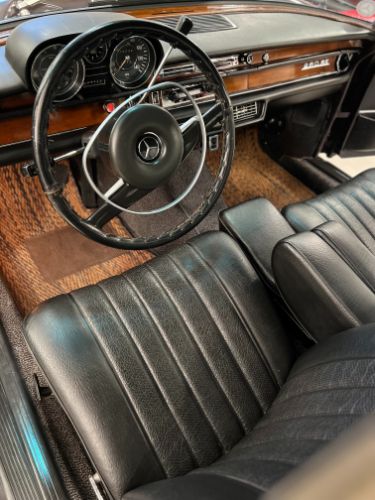 Mercedes-benz-280se-1969-Brown-Black-25
