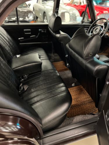 Mercedes-benz-280se-1969-Brown-Black-26