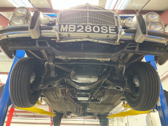 Mercedes-benz-280se-1969-Brown-Black-32