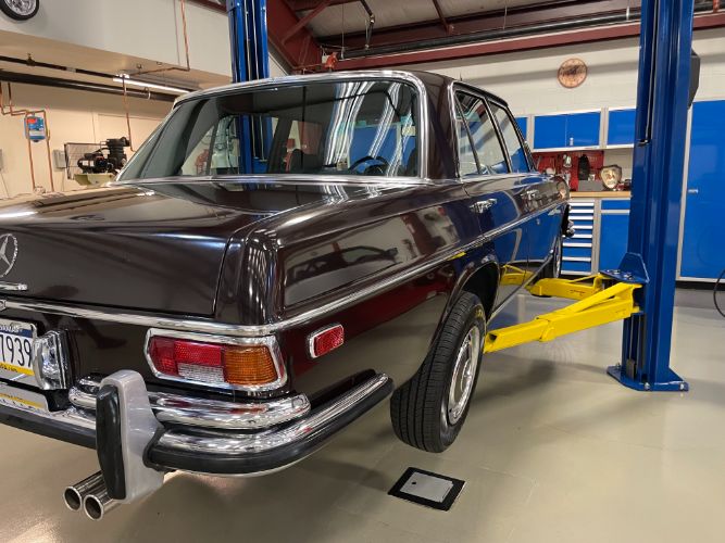 Mercedes-benz-280se-1969-Brown-Black-7
