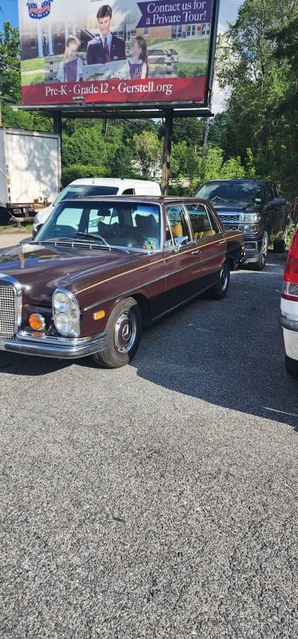 Mercedes-benz-280se-1970-brown-2