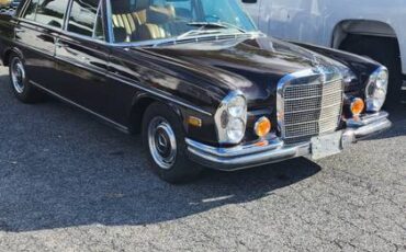 Mercedes-benz-280se-1970-brown