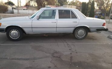 Mercedes-benz-280se-1979-silver-1