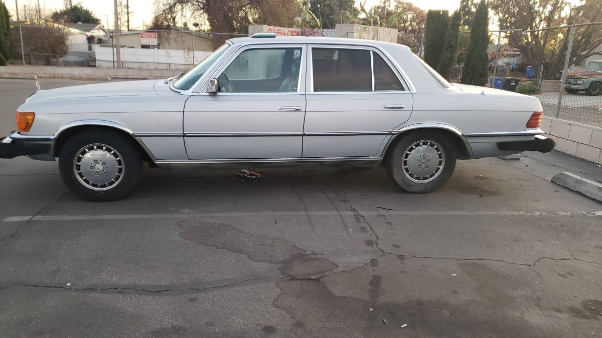 Mercedes-benz-280se-1979-silver-1