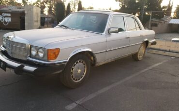 Mercedes-benz-280se-1979-silver