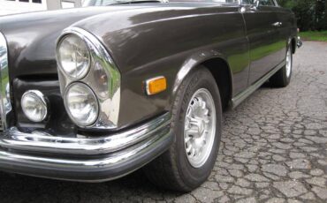 Mercedes-benz-280se-coupe-1969-black-7