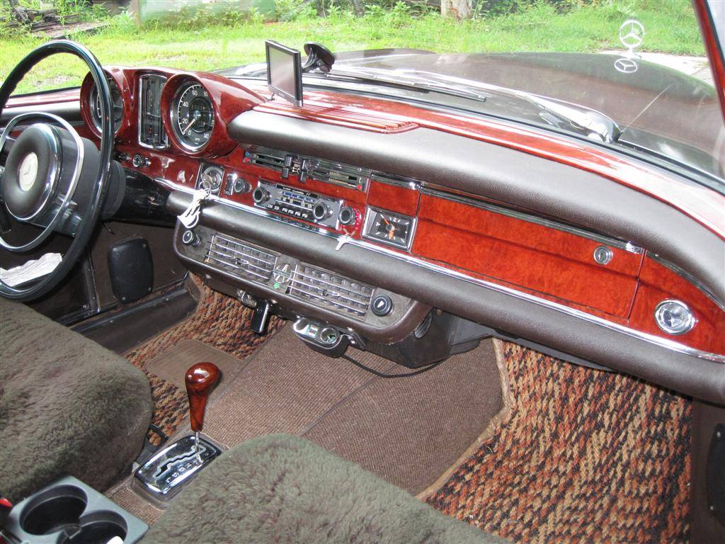 Mercedes-benz-280se-coupe-1969-black-8