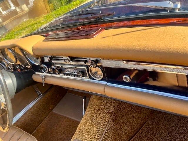 Mercedes-benz-280sl-1968-Midnight-Black-Tan-Hydes-16