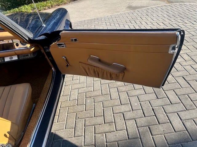 Mercedes-benz-280sl-1968-Midnight-Black-Tan-Hydes-18