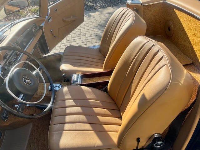 Mercedes-benz-280sl-1968-Midnight-Black-Tan-Hydes-22