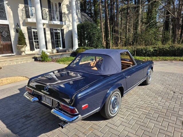 Mercedes-benz-280sl-1968-Midnight-Black-Tan-Hydes-28