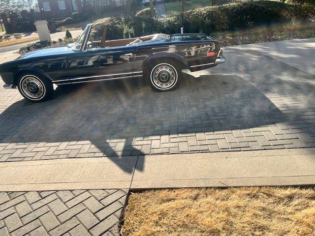 Mercedes-benz-280sl-1968-Midnight-Black-Tan-Hydes-3