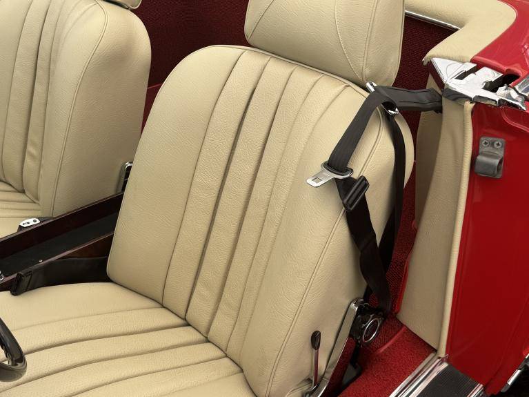 Mercedes-benz-280sl-1969-10